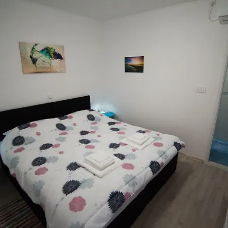 Apartment 아파트 Komolac
