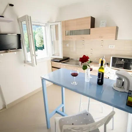 Apartment *